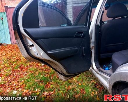 Серый Шевроле Авео, объемом двигателя 1.5 л и пробегом 400 тыс. км за 1300 $, фото 5 на Automoto.ua