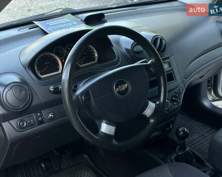 Серый Шевроле Авео, объемом двигателя 1.5 л и пробегом 270 тыс. км за 4400 $, фото 9 на Automoto.ua