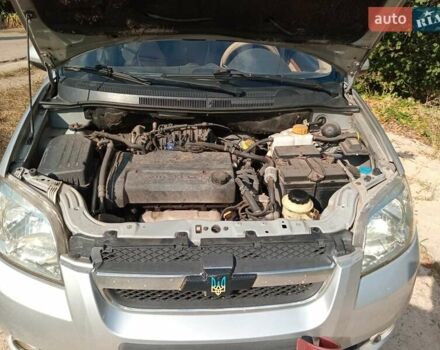 Серый Шевроле Авео, объемом двигателя 1.6 л и пробегом 200 тыс. км за 4300 $, фото 1 на Automoto.ua