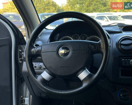 Серый Шевроле Авео, объемом двигателя 1.5 л и пробегом 270 тыс. км за 4400 $, фото 14 на Automoto.ua