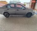 Серый Шевроле Авео, объемом двигателя 1.5 л и пробегом 300 тыс. км за 3500 $, фото 1 на Automoto.ua