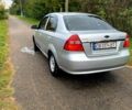 Серый Шевроле Авео, объемом двигателя 1.6 л и пробегом 325 тыс. км за 2550 $, фото 1 на Automoto.ua