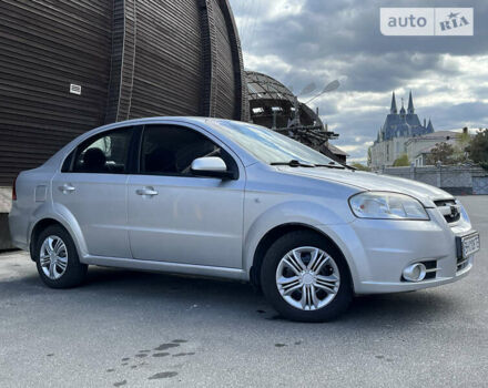 Сірий Шевроле Авео, об'ємом двигуна 1.6 л та пробігом 145 тис. км за 4699 $, фото 7 на Automoto.ua