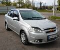Серый Шевроле Авео, объемом двигателя 1.6 л и пробегом 270 тыс. км за 3700 $, фото 1 на Automoto.ua