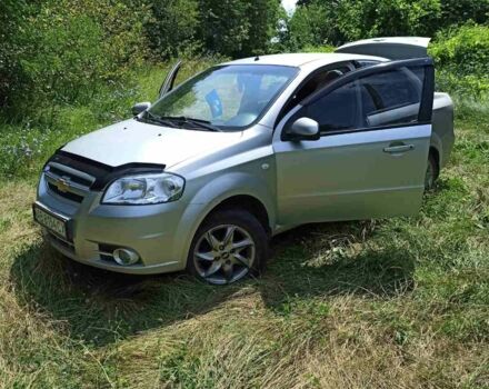 Серый Шевроле Авео, объемом двигателя 1.6 л и пробегом 246 тыс. км за 3500 $, фото 1 на Automoto.ua