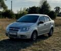 Серый Шевроле Авео, объемом двигателя 1.5 л и пробегом 300 тыс. км за 1899 $, фото 1 на Automoto.ua
