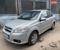 Сірий Шевроле Авео, об'ємом двигуна 1.6 л та пробігом 430 тис. км за 3400 $, фото 1 на Automoto.ua