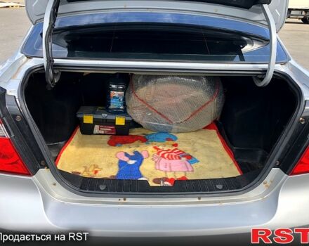 Серый Шевроле Авео, объемом двигателя 1.6 л и пробегом 200 тыс. км за 4000 $, фото 3 на Automoto.ua