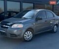 Серый Шевроле Авео, объемом двигателя 1.5 л и пробегом 275 тыс. км за 3300 $, фото 1 на Automoto.ua