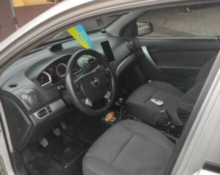 Серый Шевроле Авео, объемом двигателя 1.5 л и пробегом 390 тыс. км за 4100 $, фото 5 на Automoto.ua