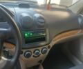Серый Шевроле Авео, объемом двигателя 1.6 л и пробегом 240 тыс. км за 3300 $, фото 5 на Automoto.ua