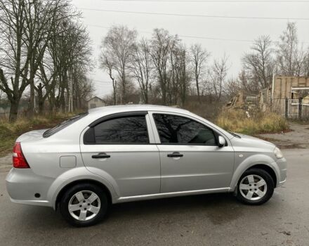 Серый Шевроле Авео, объемом двигателя 1.5 л и пробегом 300 тыс. км за 2750 $, фото 2 на Automoto.ua
