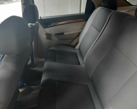 Серый Шевроле Авео, объемом двигателя 1.6 л и пробегом 170 тыс. км за 5500 $, фото 4 на Automoto.ua
