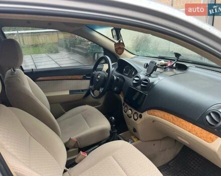 Серый Шевроле Авео, объемом двигателя 1.6 л и пробегом 110 тыс. км за 4500 $, фото 5 на Automoto.ua