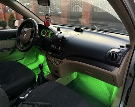 Серый Шевроле Авео, объемом двигателя 1.6 л и пробегом 250 тыс. км за 3100 $, фото 7 на Automoto.ua