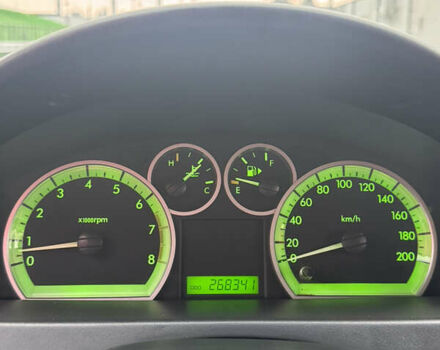 Сірий Шевроле Авео, об'ємом двигуна 1.6 л та пробігом 268 тис. км за 4000 $, фото 17 на Automoto.ua