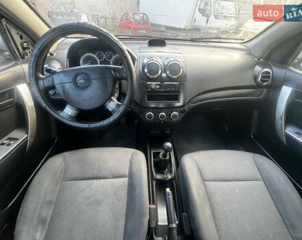 Серый Шевроле Авео, объемом двигателя 1.5 л и пробегом 185 тыс. км за 2999 $, фото 9 на Automoto.ua