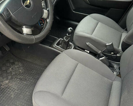 Серый Шевроле Авео, объемом двигателя 1.4 л и пробегом 170 тыс. км за 2930 $, фото 1 на Automoto.ua