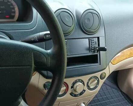 Серый Шевроле Авео, объемом двигателя 1.6 л и пробегом 240 тыс. км за 3100 $, фото 7 на Automoto.ua