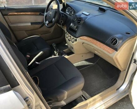 Серый Шевроле Авео, объемом двигателя 1.6 л и пробегом 355 тыс. км за 2900 $, фото 5 на Automoto.ua