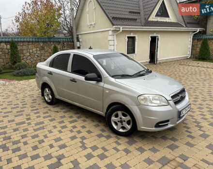 Серый Шевроле Авео, объемом двигателя 1.5 л и пробегом 280 тыс. км за 2750 $, фото 1 на Automoto.ua