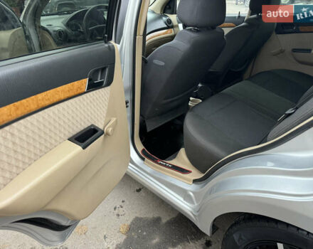 Серый Шевроле Авео, объемом двигателя 1.6 л и пробегом 175 тыс. км за 4350 $, фото 32 на Automoto.ua