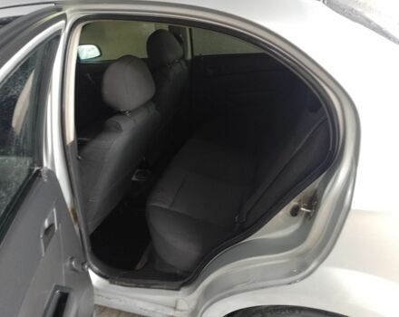 Серый Шевроле Авео, объемом двигателя 0 л и пробегом 259 тыс. км за 2700 $, фото 5 на Automoto.ua