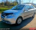 Серый Шевроле Авео, объемом двигателя 1.6 л и пробегом 200 тыс. км за 2800 $, фото 1 на Automoto.ua