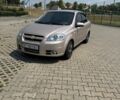 Серый Шевроле Авео, объемом двигателя 1.6 л и пробегом 137 тыс. км за 3700 $, фото 1 на Automoto.ua