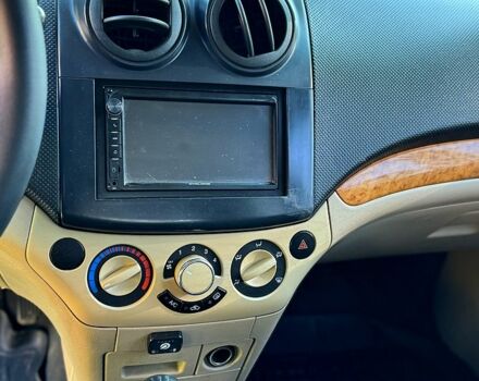 Серый Шевроле Авео, объемом двигателя 1.6 л и пробегом 190 тыс. км за 3400 $, фото 5 на Automoto.ua