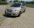 Серый Шевроле Авео, объемом двигателя 1.6 л и пробегом 137 тыс. км за 3700 $, фото 1 на Automoto.ua