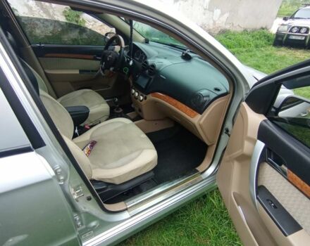 Серый Шевроле Авео, объемом двигателя 1.6 л и пробегом 200 тыс. км за 3600 $, фото 6 на Automoto.ua