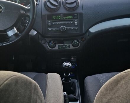 Серый Шевроле Авео, объемом двигателя 1.4 л и пробегом 183 тыс. км за 5200 $, фото 5 на Automoto.ua