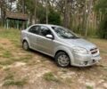 Серый Шевроле Авео, объемом двигателя 1.6 л и пробегом 280 тыс. км за 2400 $, фото 3 на Automoto.ua