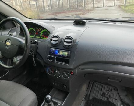 Серый Шевроле Авео, объемом двигателя 1.5 л и пробегом 300 тыс. км за 2750 $, фото 16 на Automoto.ua