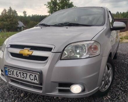 Серый Шевроле Авео, объемом двигателя 1.6 л и пробегом 204 тыс. км за 3800 $, фото 2 на Automoto.ua