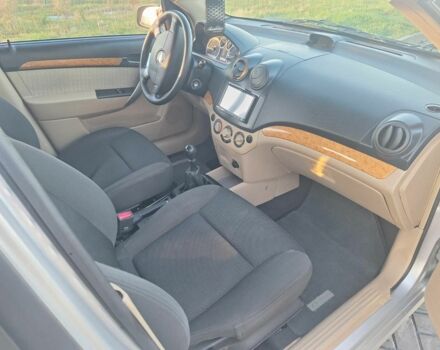 Серый Шевроле Авео, объемом двигателя 1.6 л и пробегом 77 тыс. км за 5300 $, фото 5 на Automoto.ua