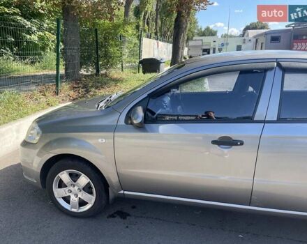 Серый Шевроле Авео, объемом двигателя 1.5 л и пробегом 186 тыс. км за 4000 $, фото 5 на Automoto.ua