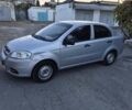 Сірий Шевроле Авео, об'ємом двигуна 1.5 л та пробігом 230 тис. км за 2700 $, фото 1 на Automoto.ua