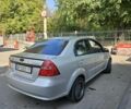 Сірий Шевроле Авео, об'ємом двигуна 1.6 л та пробігом 300 тис. км за 3900 $, фото 2 на Automoto.ua