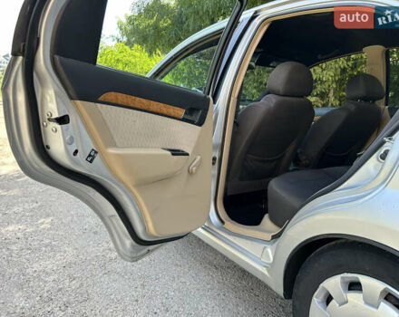 Серый Шевроле Авео, объемом двигателя 1.6 л и пробегом 260 тыс. км за 2499 $, фото 23 на Automoto.ua
