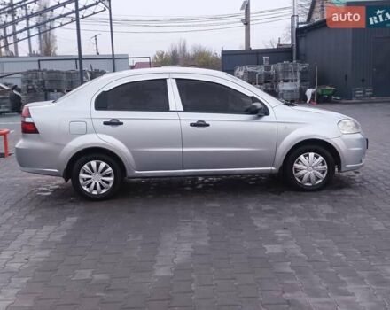 Серый Шевроле Авео, объемом двигателя 1.5 л и пробегом 220 тыс. км за 3550 $, фото 5 на Automoto.ua