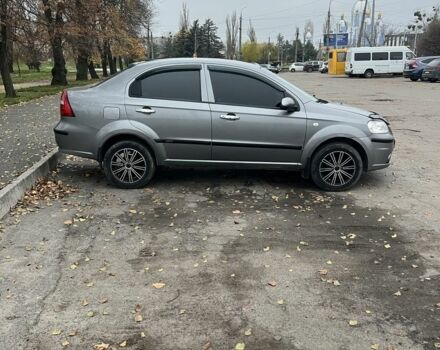 Серый Шевроле Авео, объемом двигателя 1.5 л и пробегом 195 тыс. км за 3500 $, фото 2 на Automoto.ua