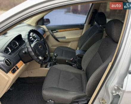 Серый Шевроле Авео, объемом двигателя 1.6 л и пробегом 240 тыс. км за 3200 $, фото 8 на Automoto.ua