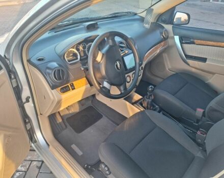 Серый Шевроле Авео, объемом двигателя 1.6 л и пробегом 77 тыс. км за 5300 $, фото 4 на Automoto.ua