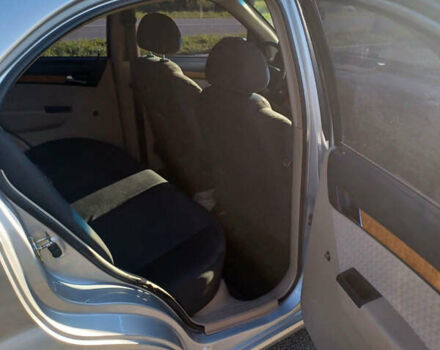 Серый Шевроле Авео, объемом двигателя 1.6 л и пробегом 212 тыс. км за 4300 $, фото 2 на Automoto.ua