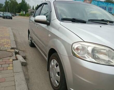 Серый Шевроле Авео, объемом двигателя 1.6 л и пробегом 380 тыс. км за 3680 $, фото 2 на Automoto.ua