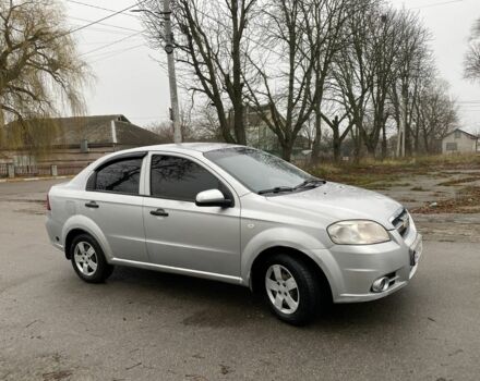 Серый Шевроле Авео, объемом двигателя 1.5 л и пробегом 300 тыс. км за 2750 $, фото 1 на Automoto.ua