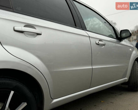 Серый Шевроле Авео, объемом двигателя 1.6 л и пробегом 175 тыс. км за 4350 $, фото 5 на Automoto.ua