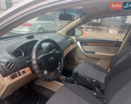 Серый Шевроле Авео, объемом двигателя 1.6 л и пробегом 220 тыс. км за 2999 $, фото 4 на Automoto.ua
